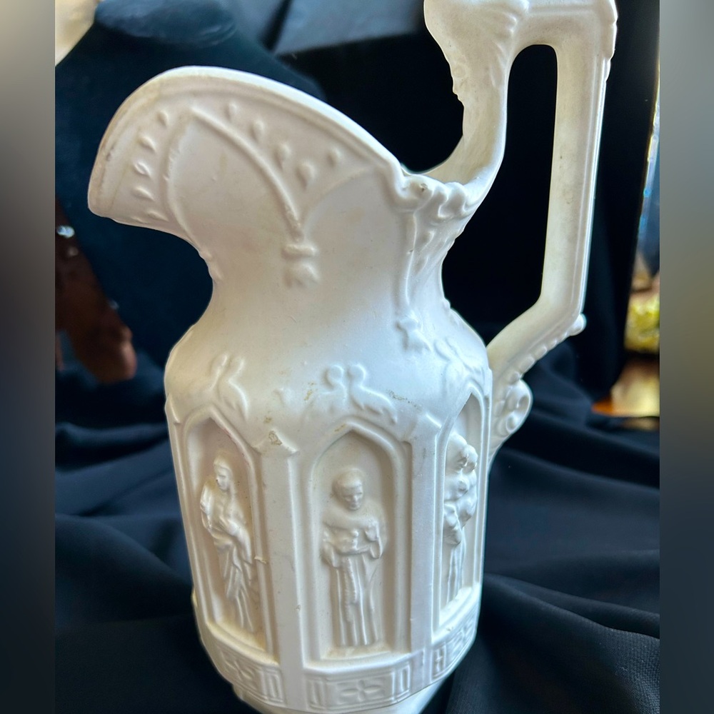 LEGO JAPAN VTG MCM 7 Apostles Porcelain Pitcher. No chips.